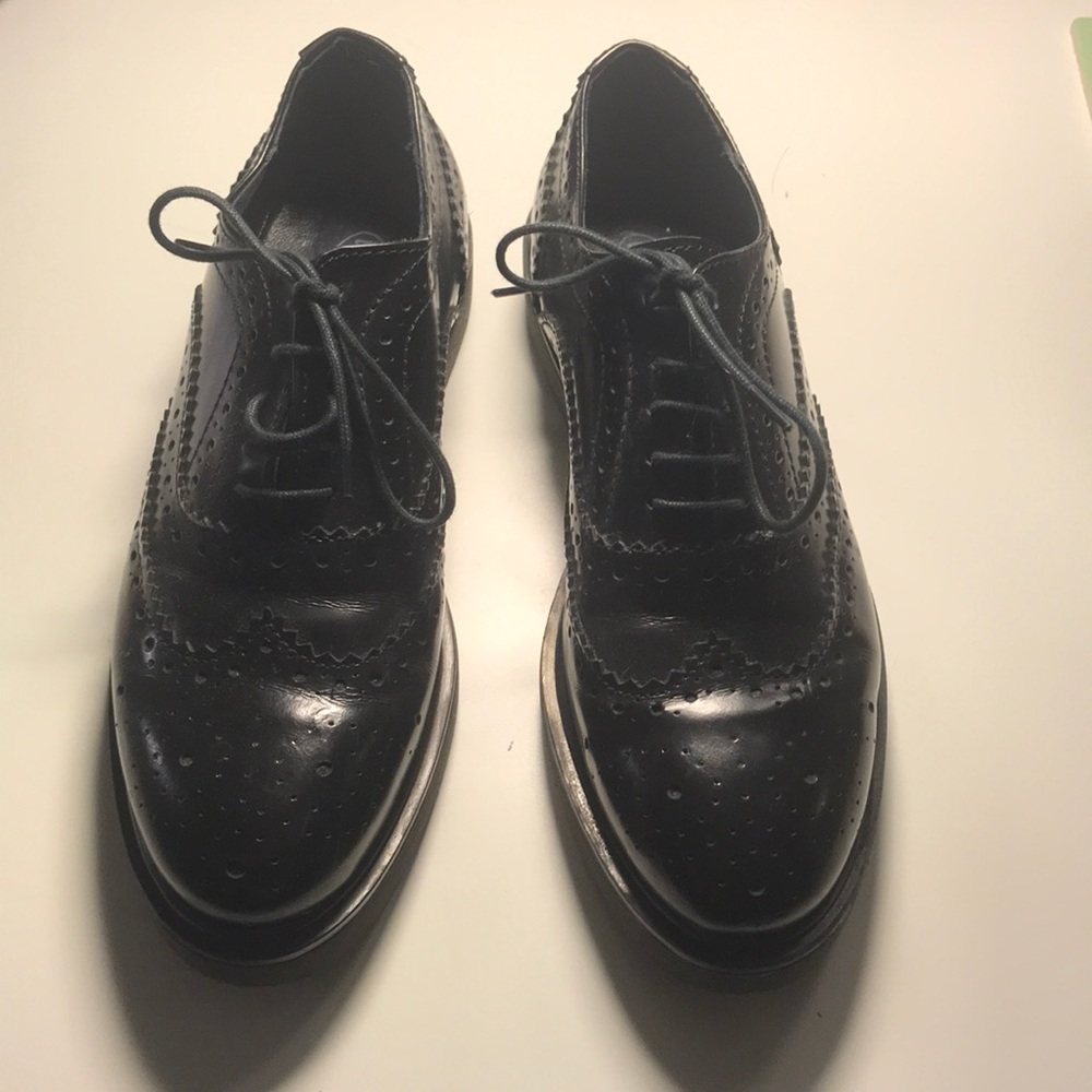 Italian brogues size 36 like